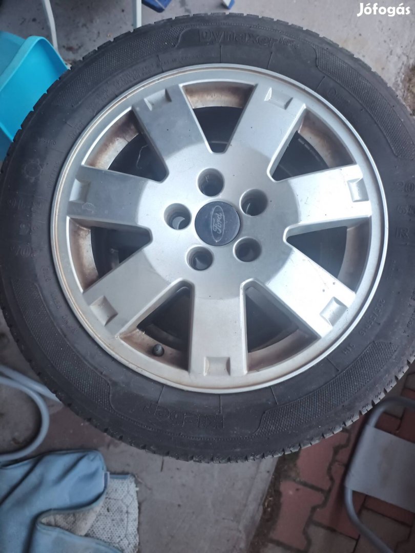 Ford gyári alufelni nyári gumival 205/55 R16