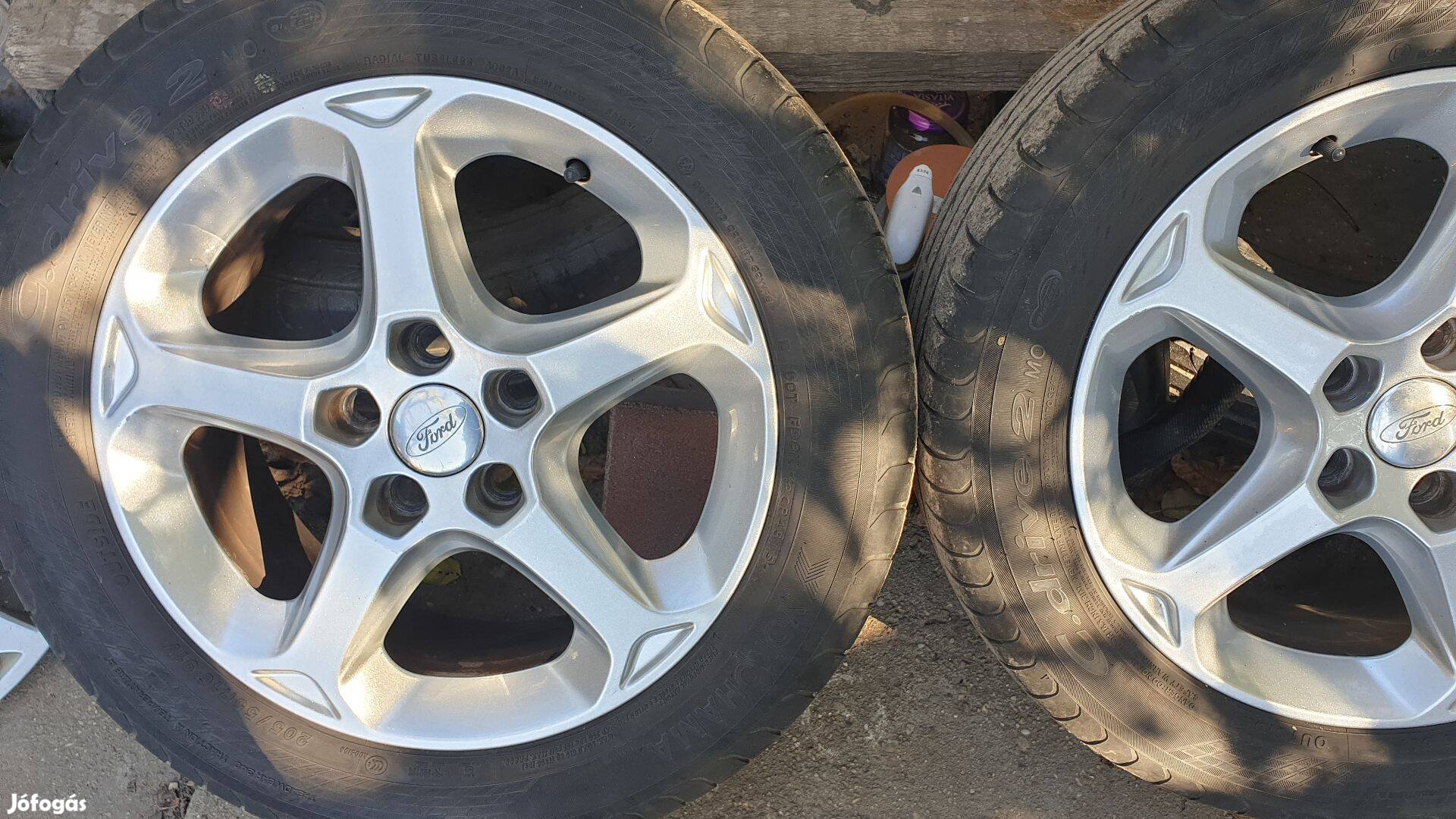 Ford gyári alufelni szett 205/55 R16 nyári