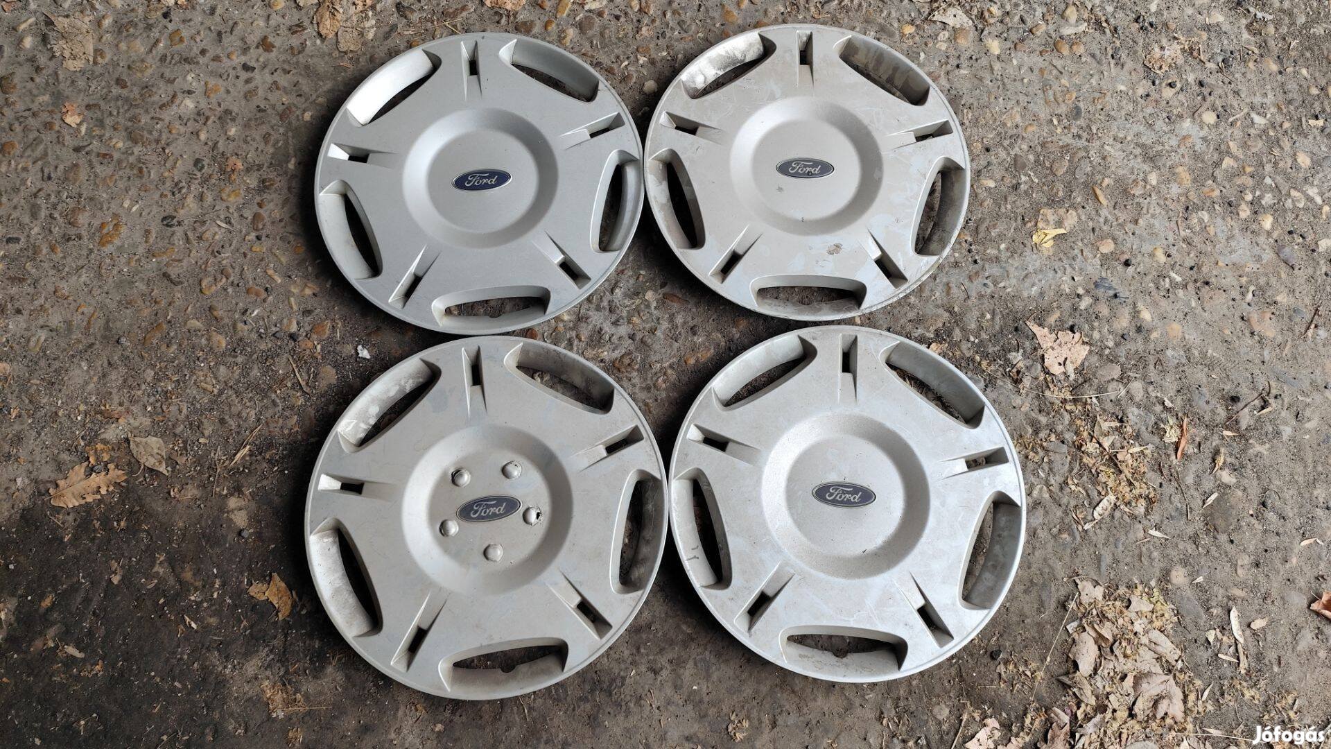 Ford gyári dísztárcsa garnitúra, 16-os, 16", jó állapotban eladó