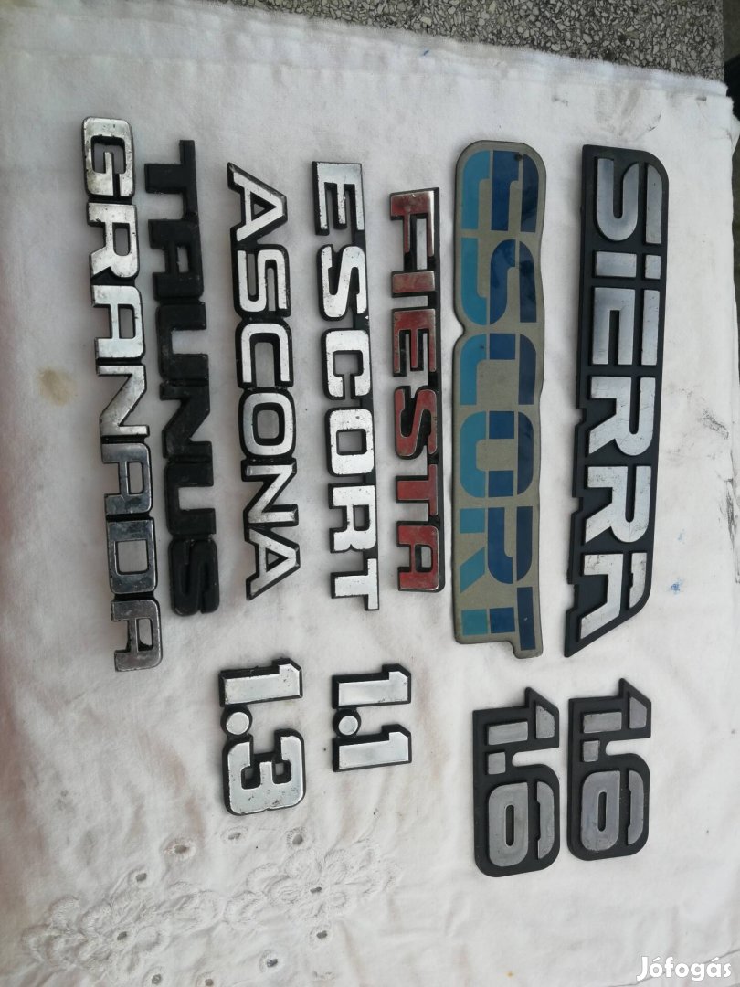 Ford gyári emblémák feliratok 80-90évek 