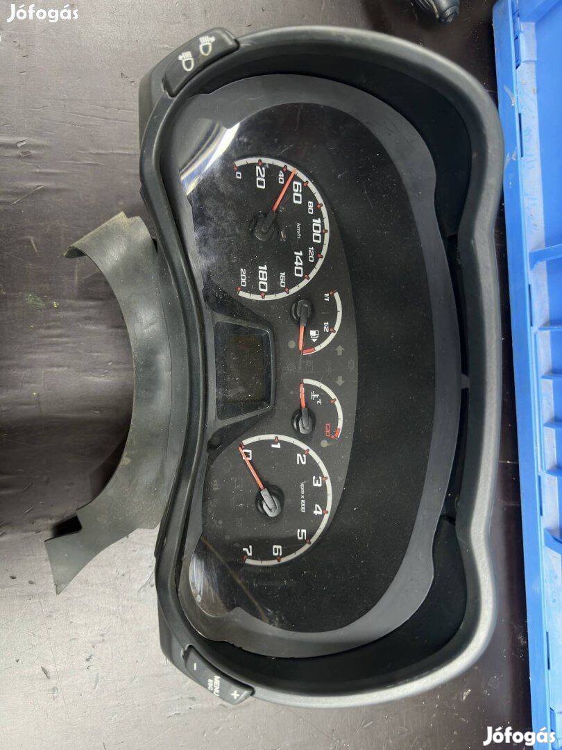 Ford ka mk2 benzin km/h óra csoport