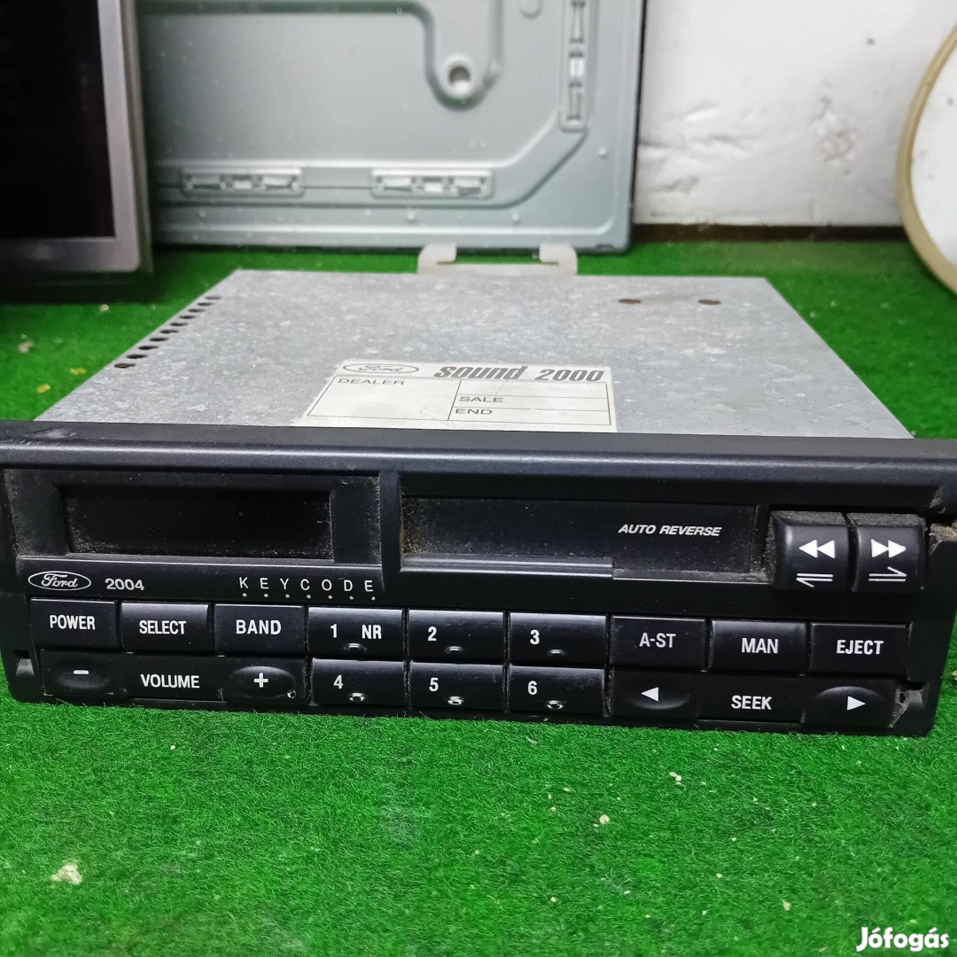 Ford kazettás rádiómagnó