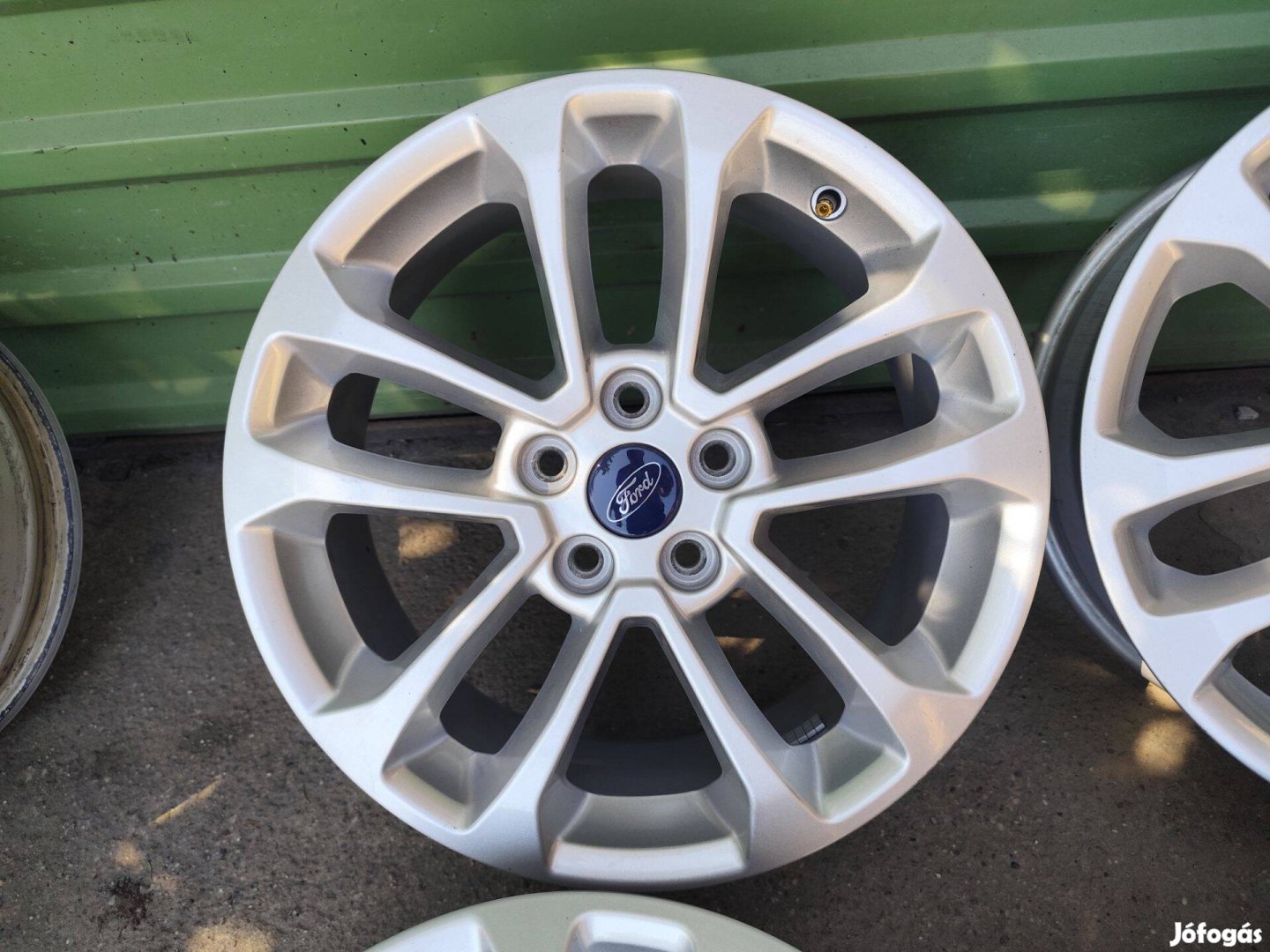Ford kuga focus c-max gyári alufelni 5x108 17"