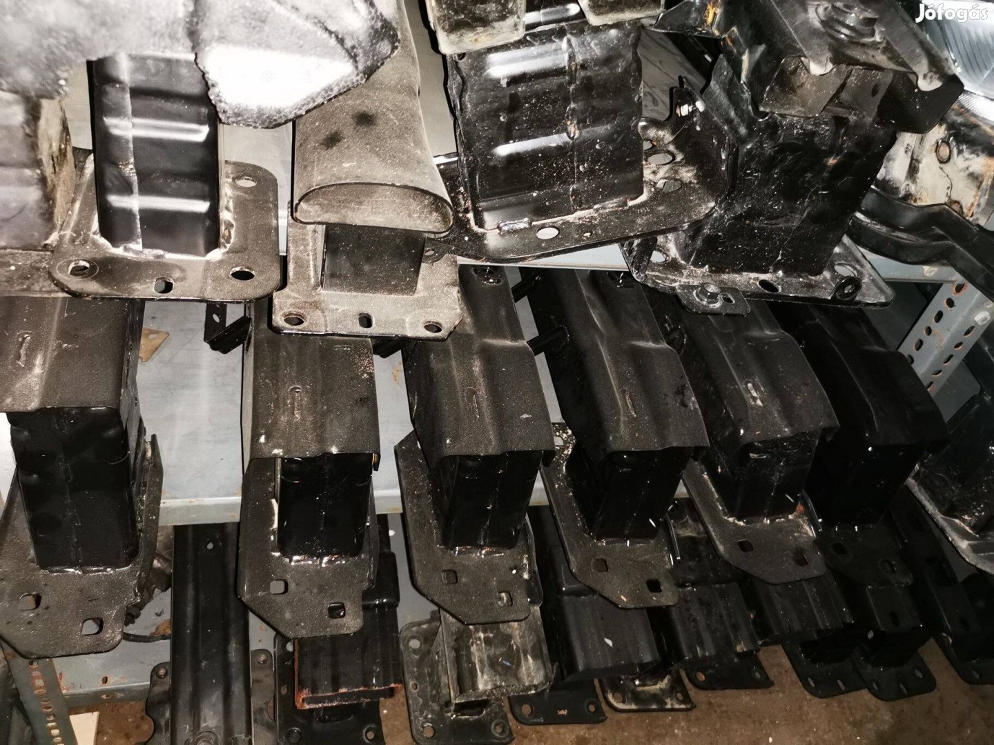 Ford lökhárító merevítő kereszttartó több modellhez