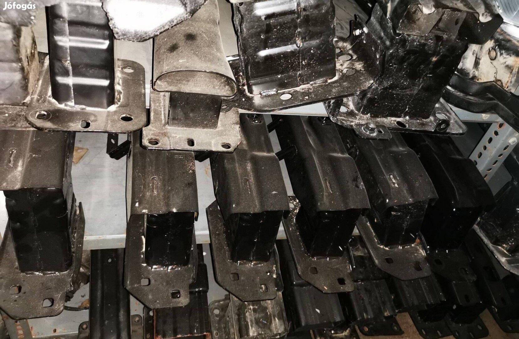 Ford lökhárító tartó / merevítő / kereszttartó vas több modellhez