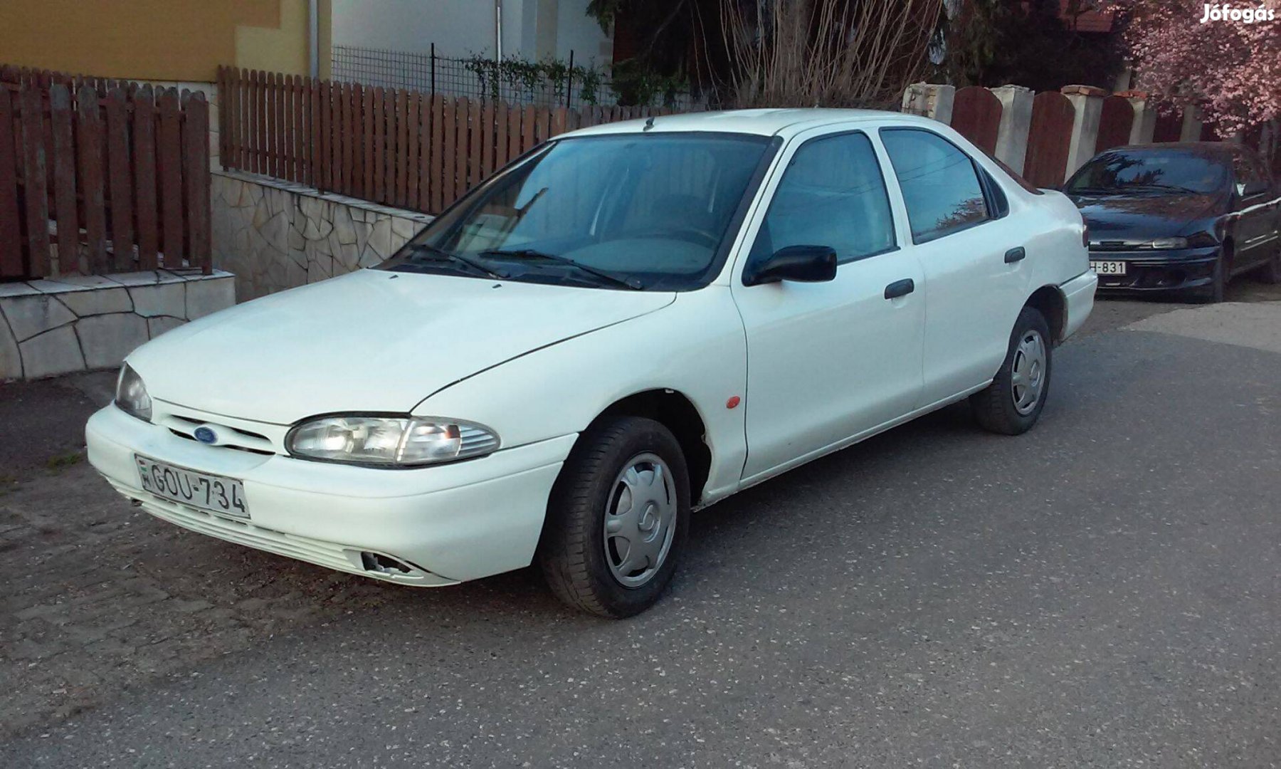 Ford mondeo mk1 1,8b alkatrészei