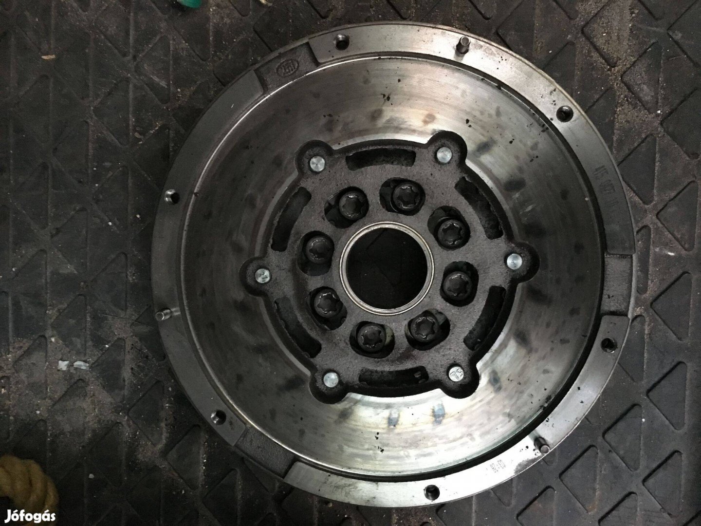 Ford mondeo mk3 2004-07 2,2 TDCI kettős tömegű lendkerék LUK415042710