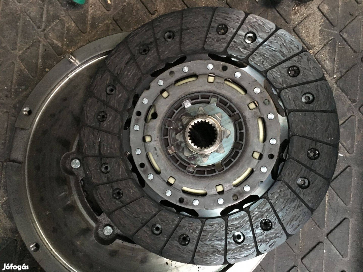 Ford mondeo mk3 2004-2007 2,2 TDCI kettőstömegű lendkerék
