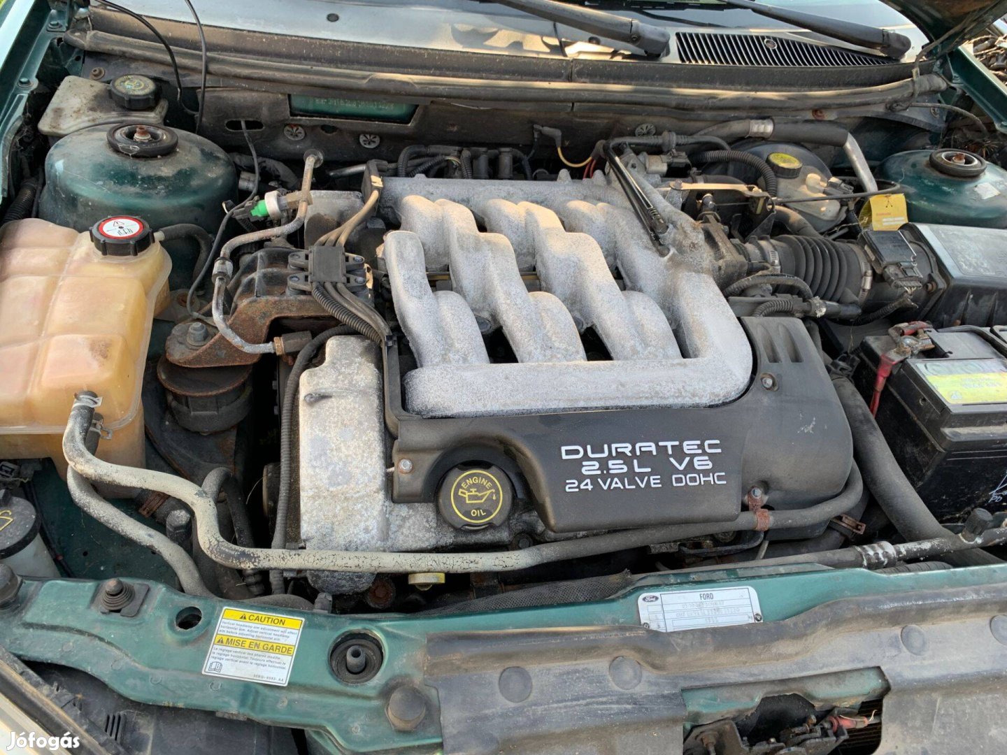 Ford mondeo mk3 2.5V6 benzines bontott motor alkatrészek hengerfej