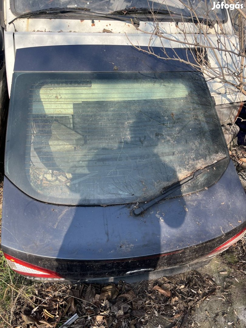 Ford mondeo mk4 hátsó csomagtér ajtó