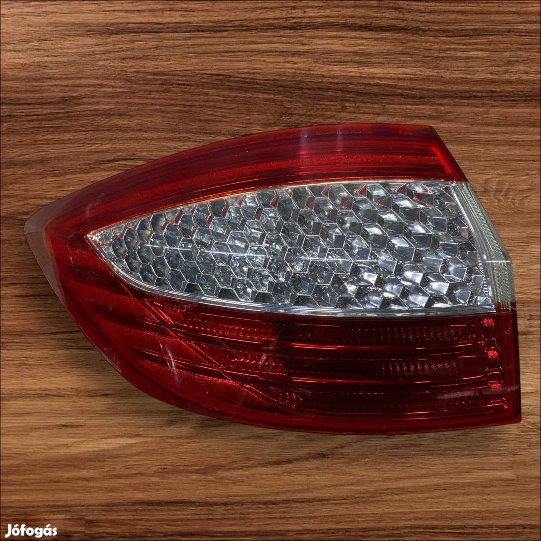 Ford mondeo mk4 kombi hátsó lámpa bal jobb 