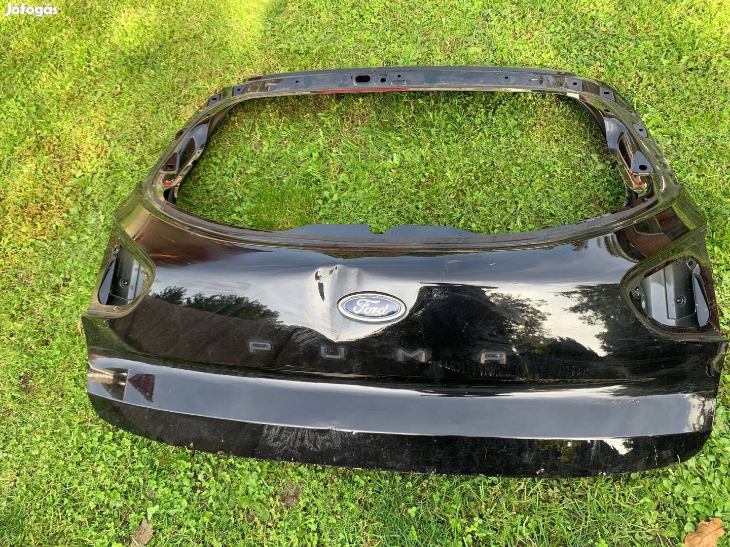 Ford puma csomagtérajtó