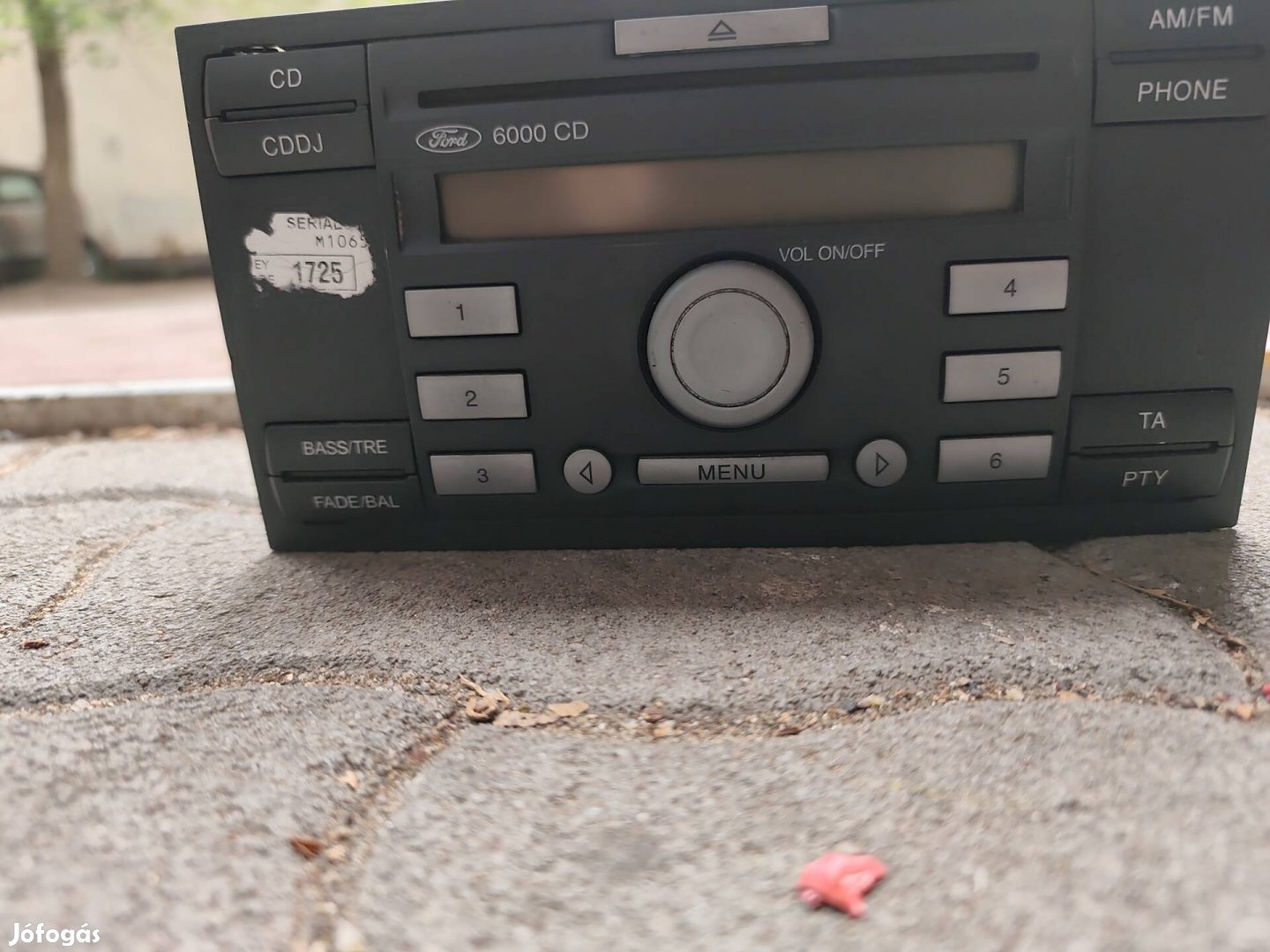 Ford rádio müködik 