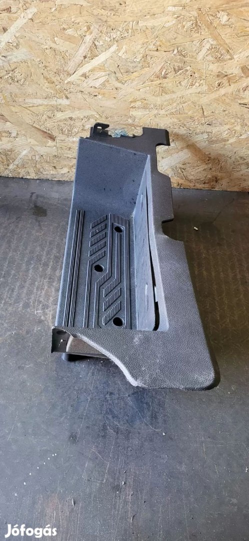 Ford transit MK8 14- első ajtó belső műanyag belépő fellépő