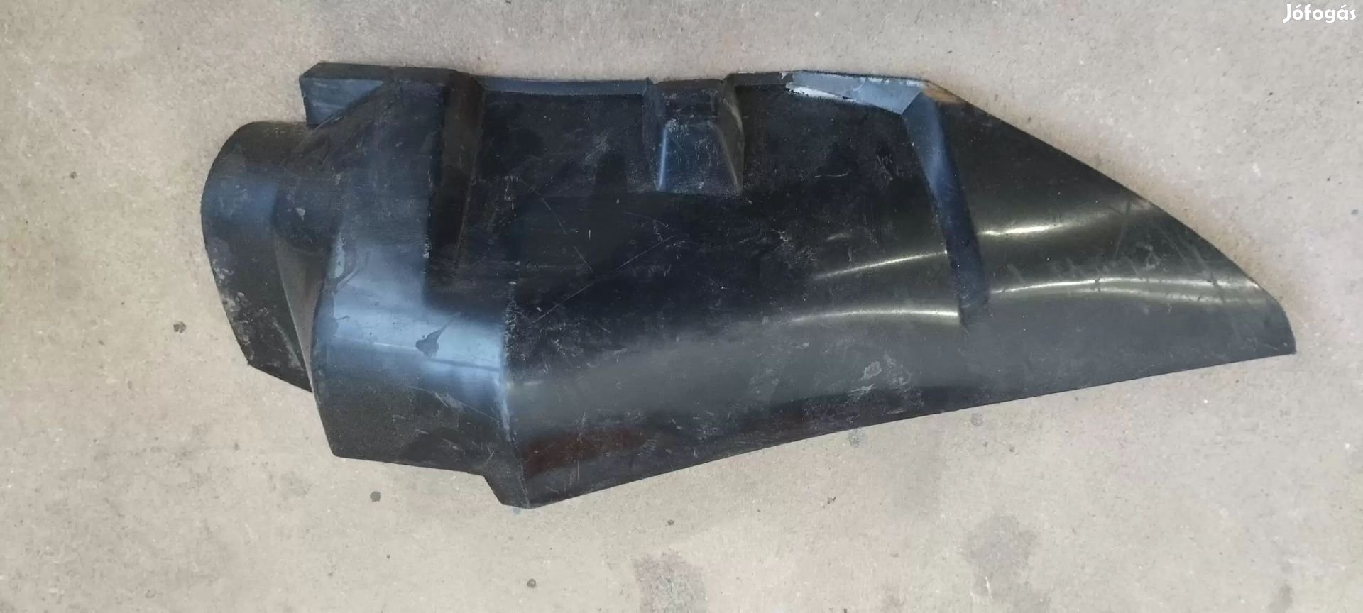 Ford transit Tranzit 06- Első sárvédő mögé sárfogó dobbetét