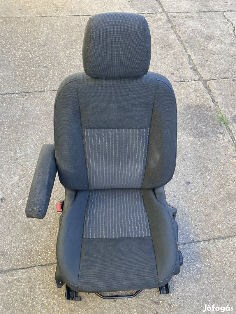 Ford transit custom vezető ülés