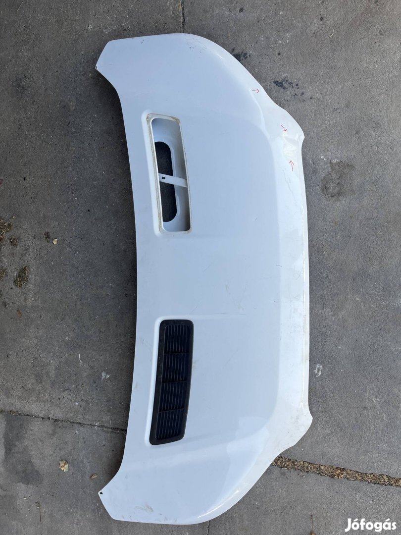 Ford transit mk8 géptető sérült