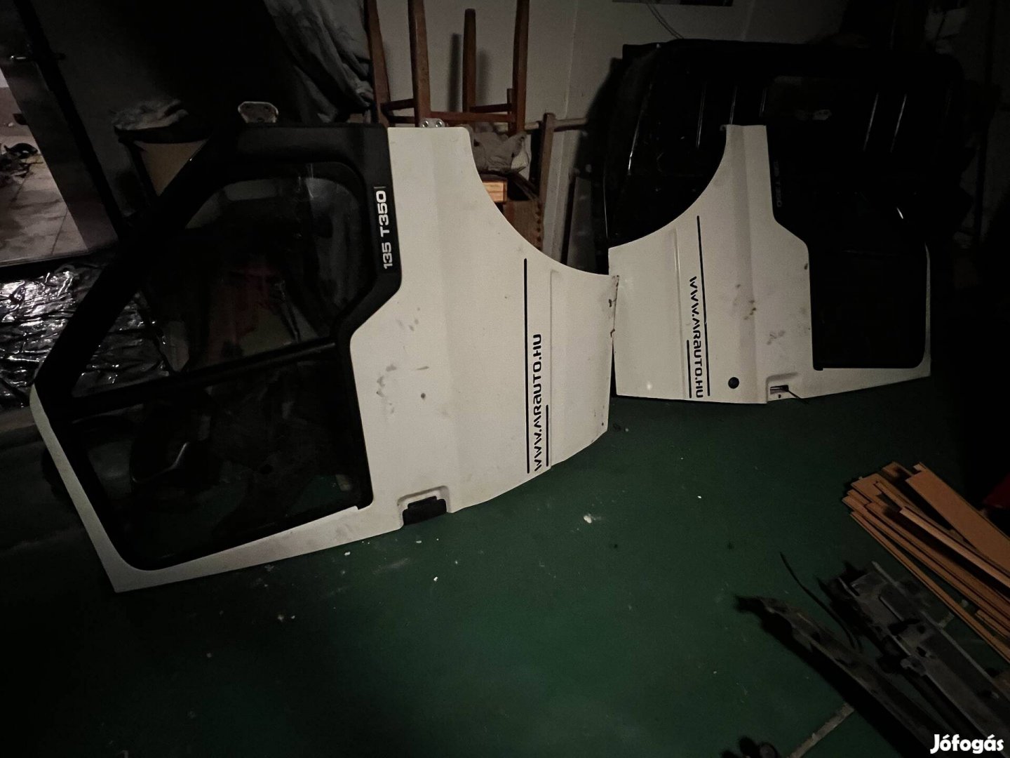 Ford tranzit ajtók, alkatrészek 