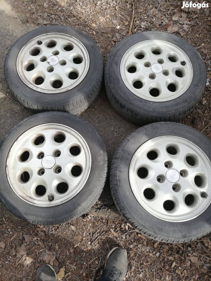 Ford xr2i vagy xr3i 14" alufelni szett