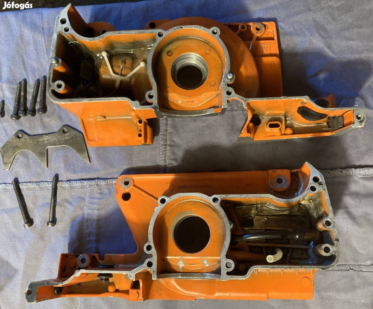 Forgattyúsház Husqvarna 61