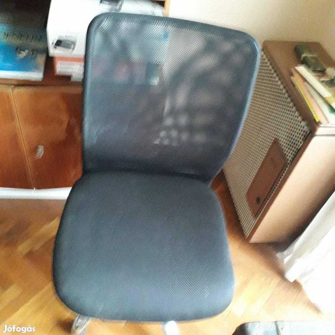 Forgó irodai szék