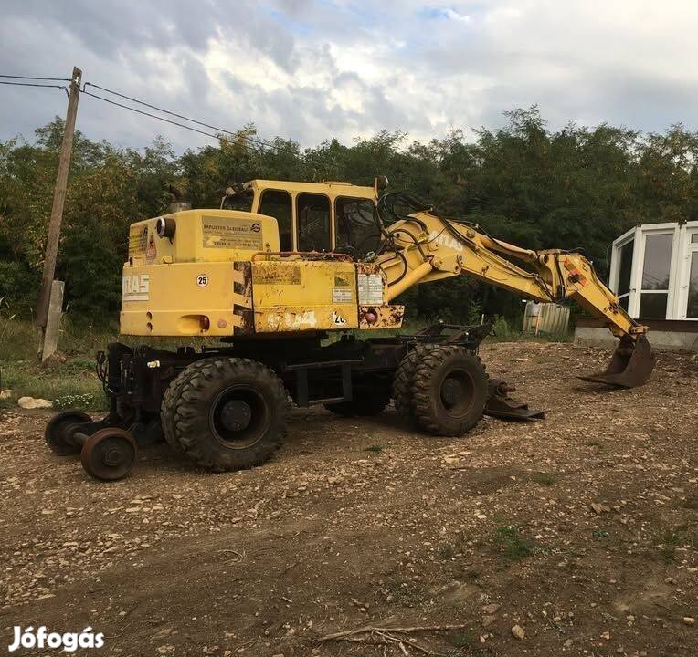 Forgókotró munkagép