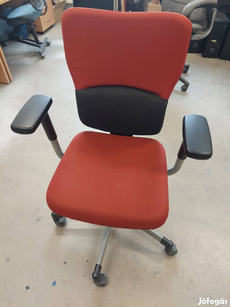 Forgószék ergonomikus