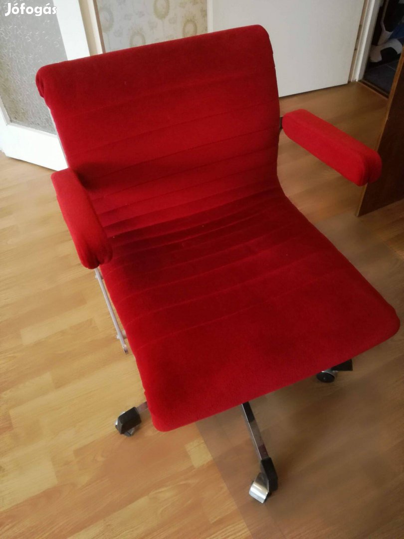 Forgószék piros