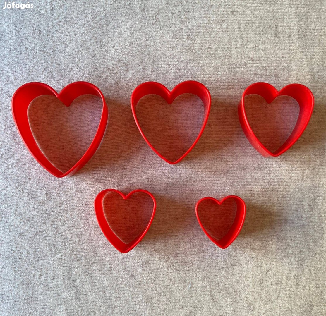 Forma - szív alakú süti kiszúró 5 db-os csomag