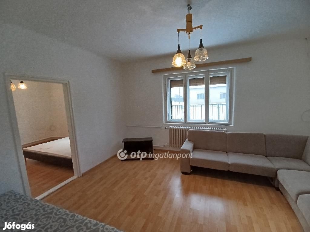 Forráskúti 94 nm-es ház eladó