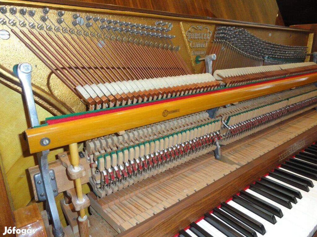 Förster Super pianino igényesnek