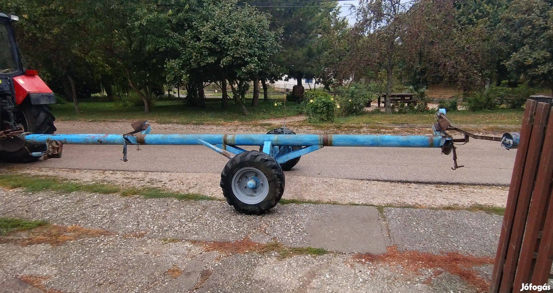 Fortschritt E512 E514 vágóasztalkocsi