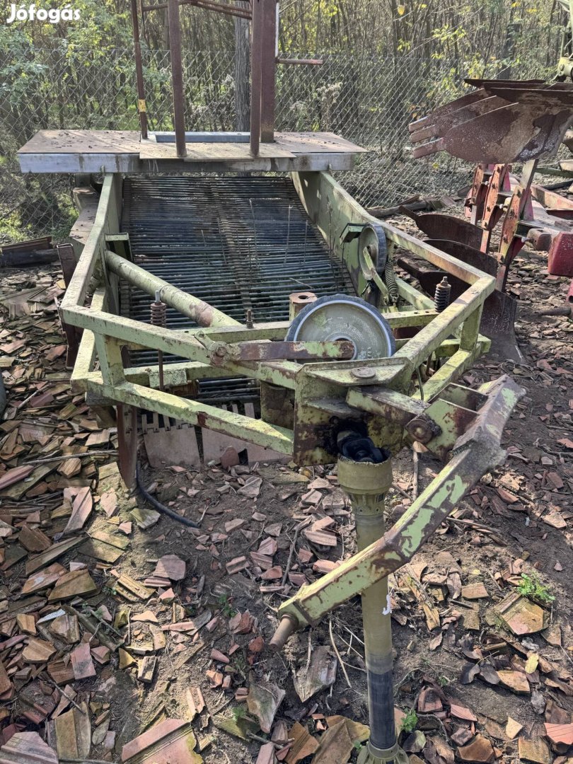 Fortschritt L 650 B burgonyafelszedő