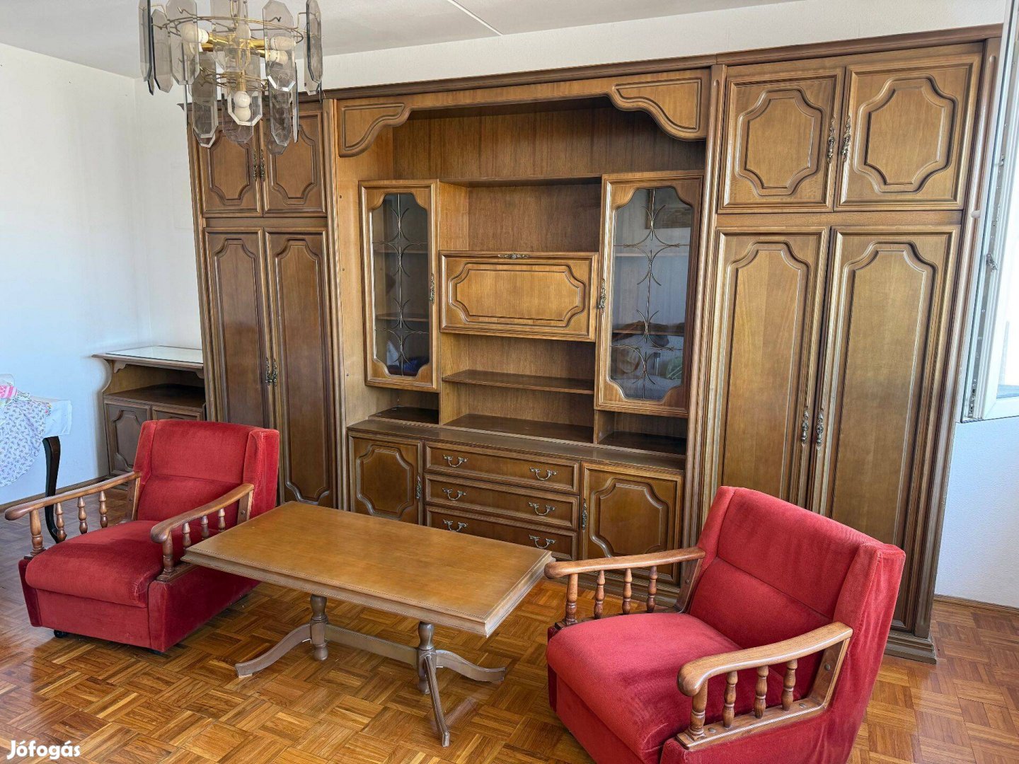 Fotel, kanapé és dohányzó asztal