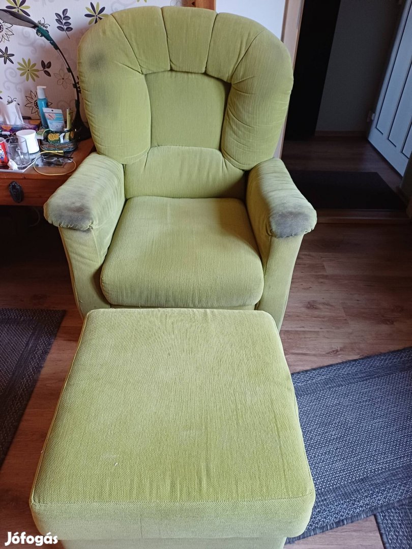 Fotel ,tv fotel lábtartóval