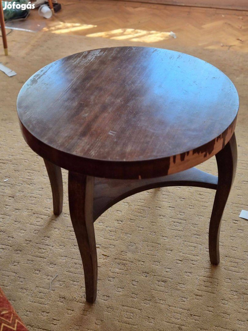 Fotel es asztal eladó