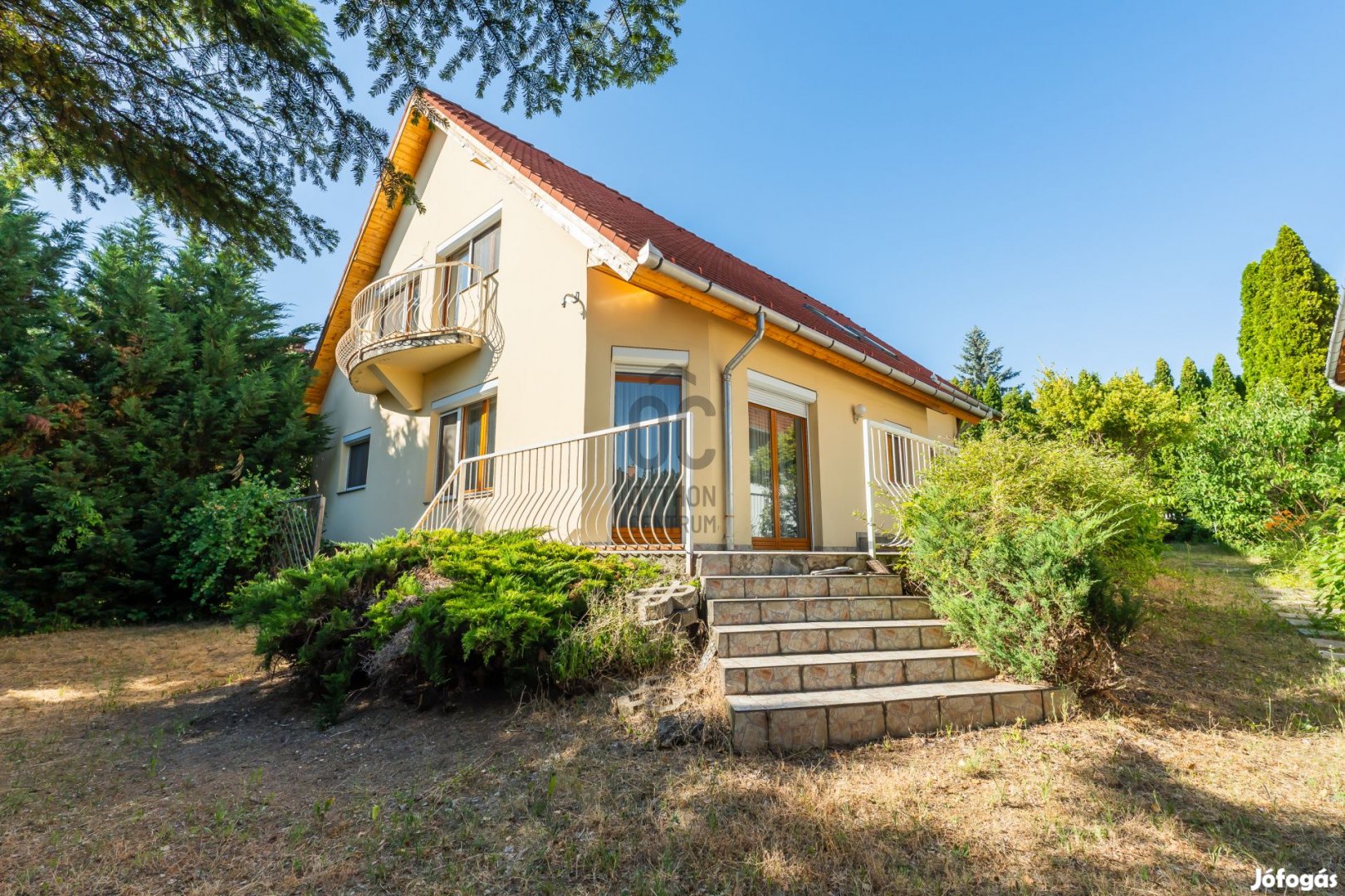 Fóti eladó tégla családi ház