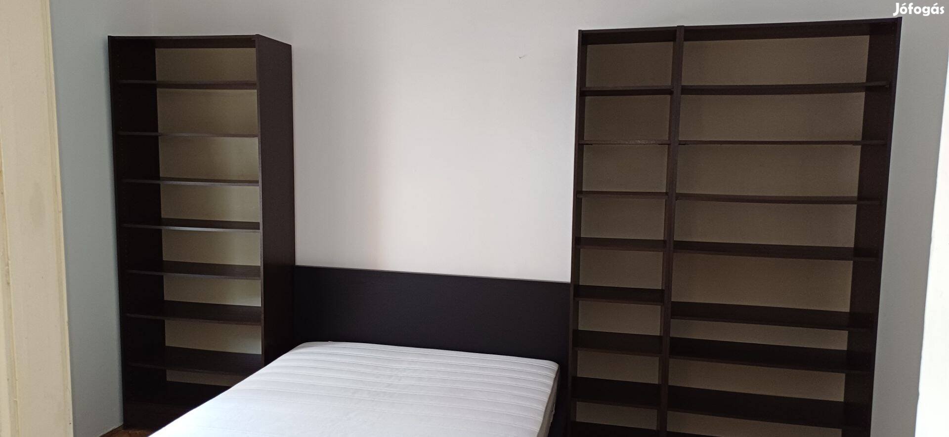 Fraciaágy matraccal, polcállvánnyal eladó/Ikeás/