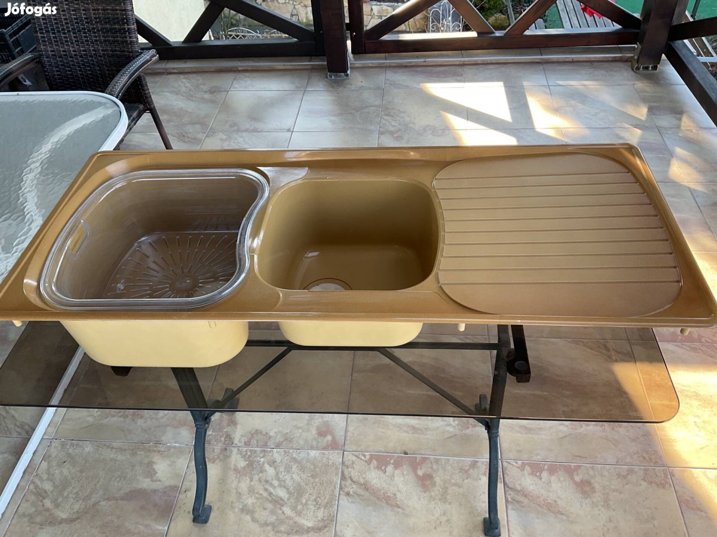 Francia, kétmedencéscsepegtetős gránit mosogató, barna