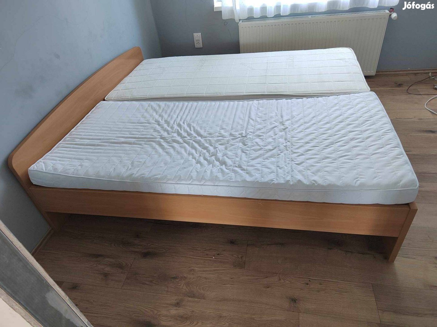 Francia ágy matraccal