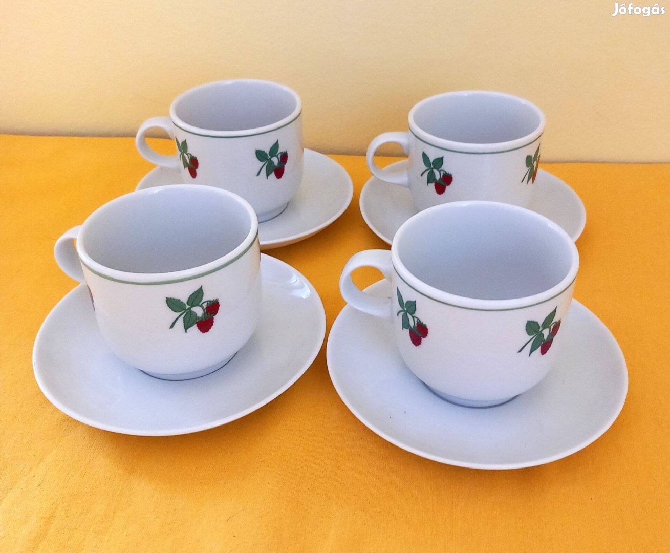 Francia porcelán kávés készlet , csésze + tányér szett, jelzett
