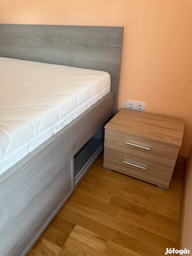 Franciaágy 160' '200 újszerű állapotban használt matraccal ráccsal
