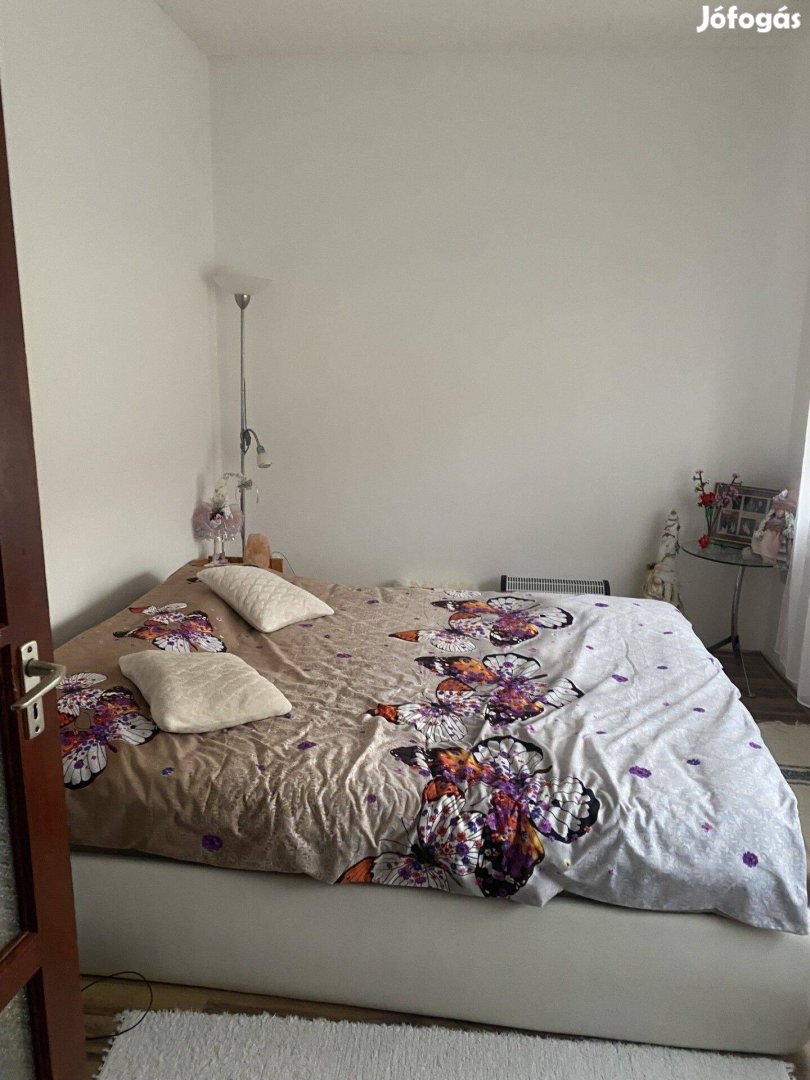 Franciaágy ágyneműtartós eladó