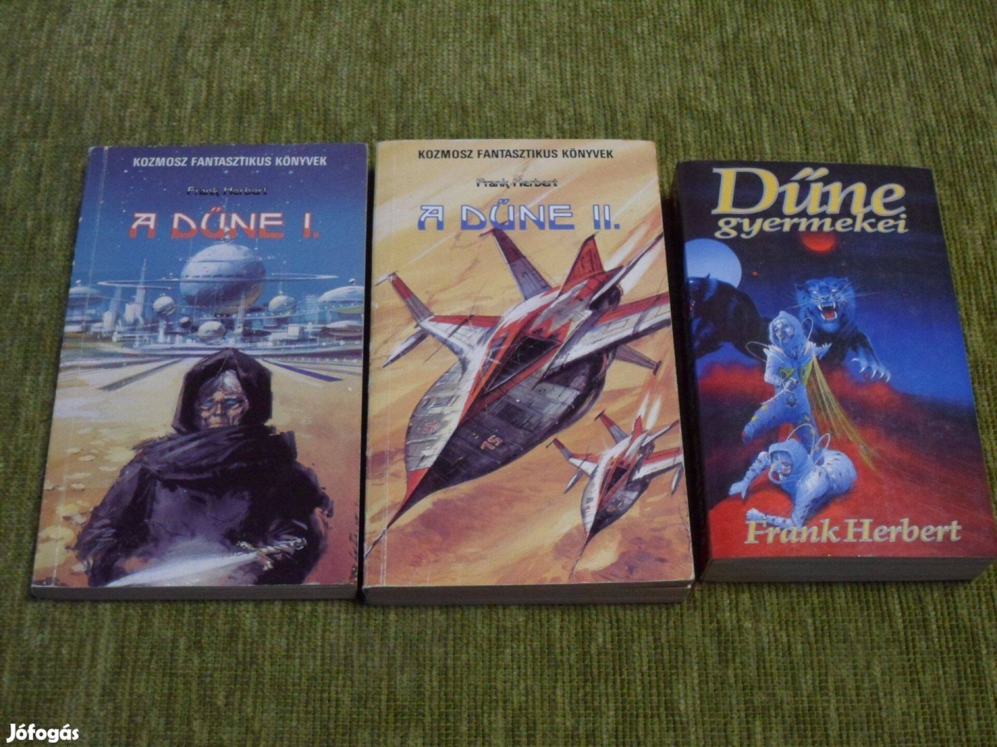 Frank Herbert: A Dűne I- II. + Dűne gyermekei (A Dűne 3.)