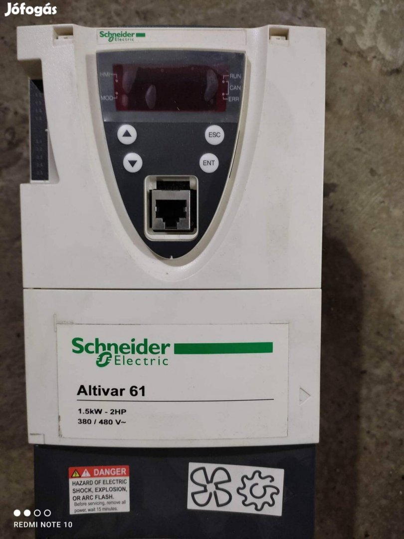 Frekvenciaváltó 3f. 1500W adatkártyával 
