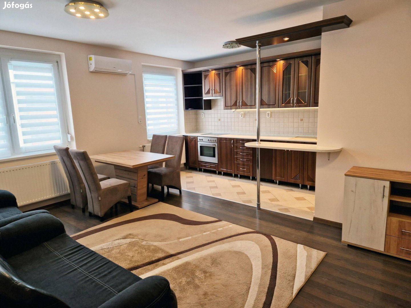 Frissen felújított 1.emeleti 3 szobás Klímás tégla lakás