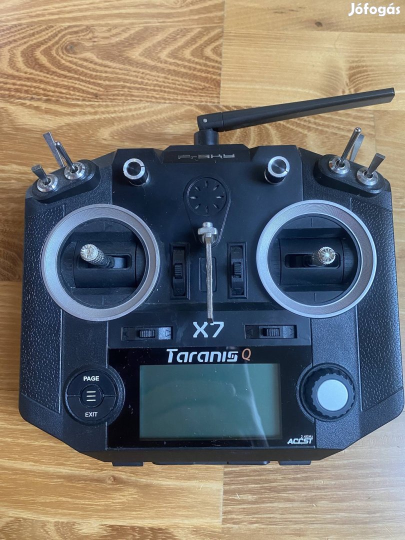 Frsky Taranis Qx7 2.4GHz távirányító