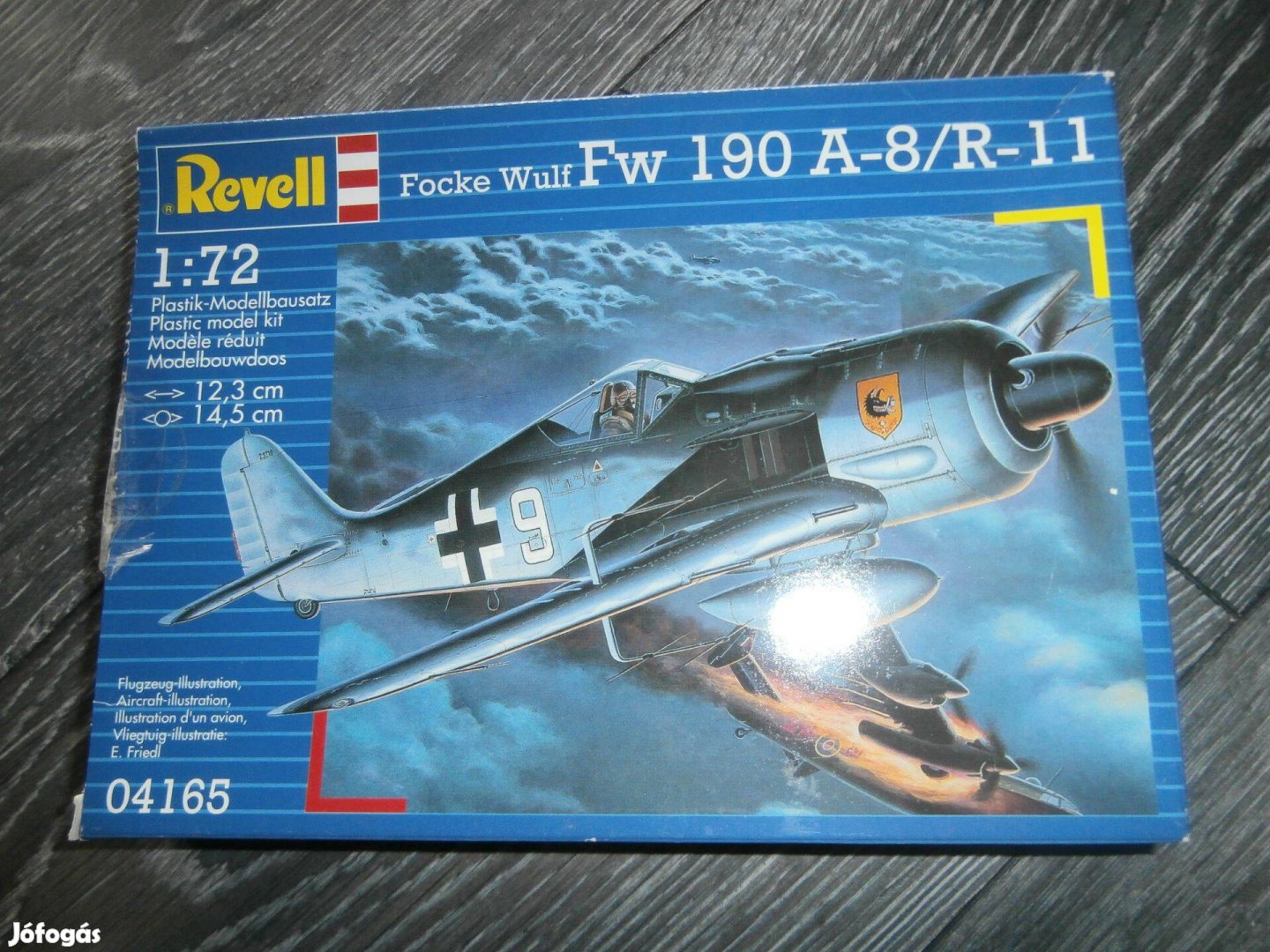 Fucke Wulf Fw 190 A-8/R11 1:72 Revell makett