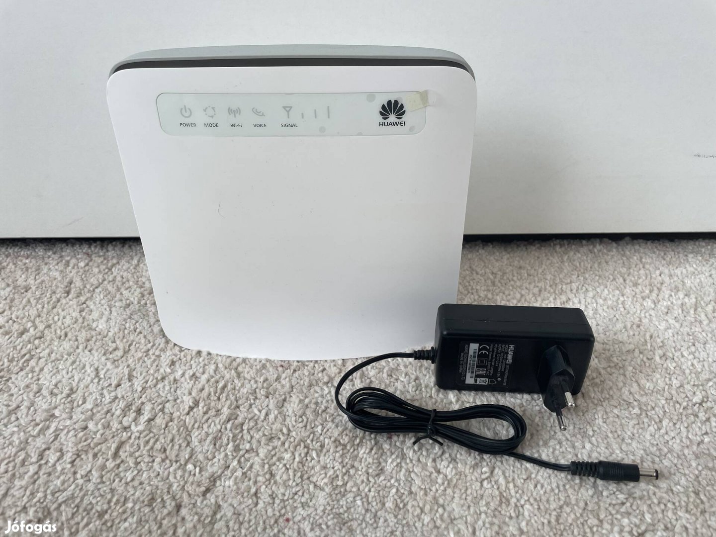 Független Huawei otthoni Sim kártyás wifi router 300Mbps