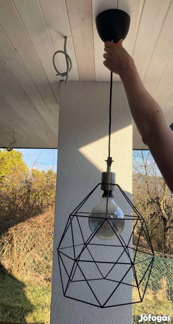 Függő lampa, fuggesztek